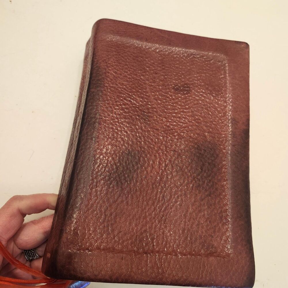 Life Application Study Bible NLT Personal Size 2004 Burgundy Bonded Leather